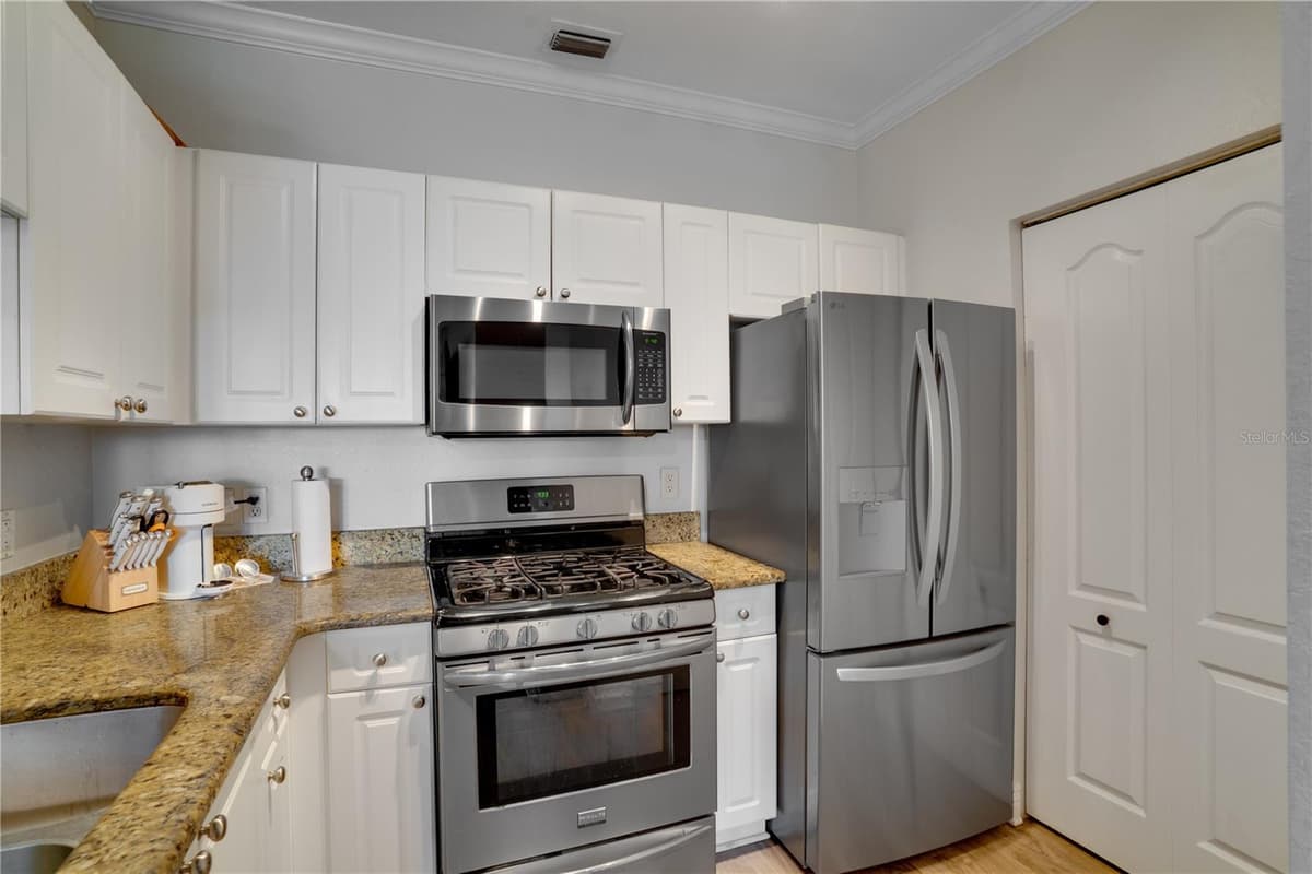 2705 VIA MURANO — photo 10 of 28
