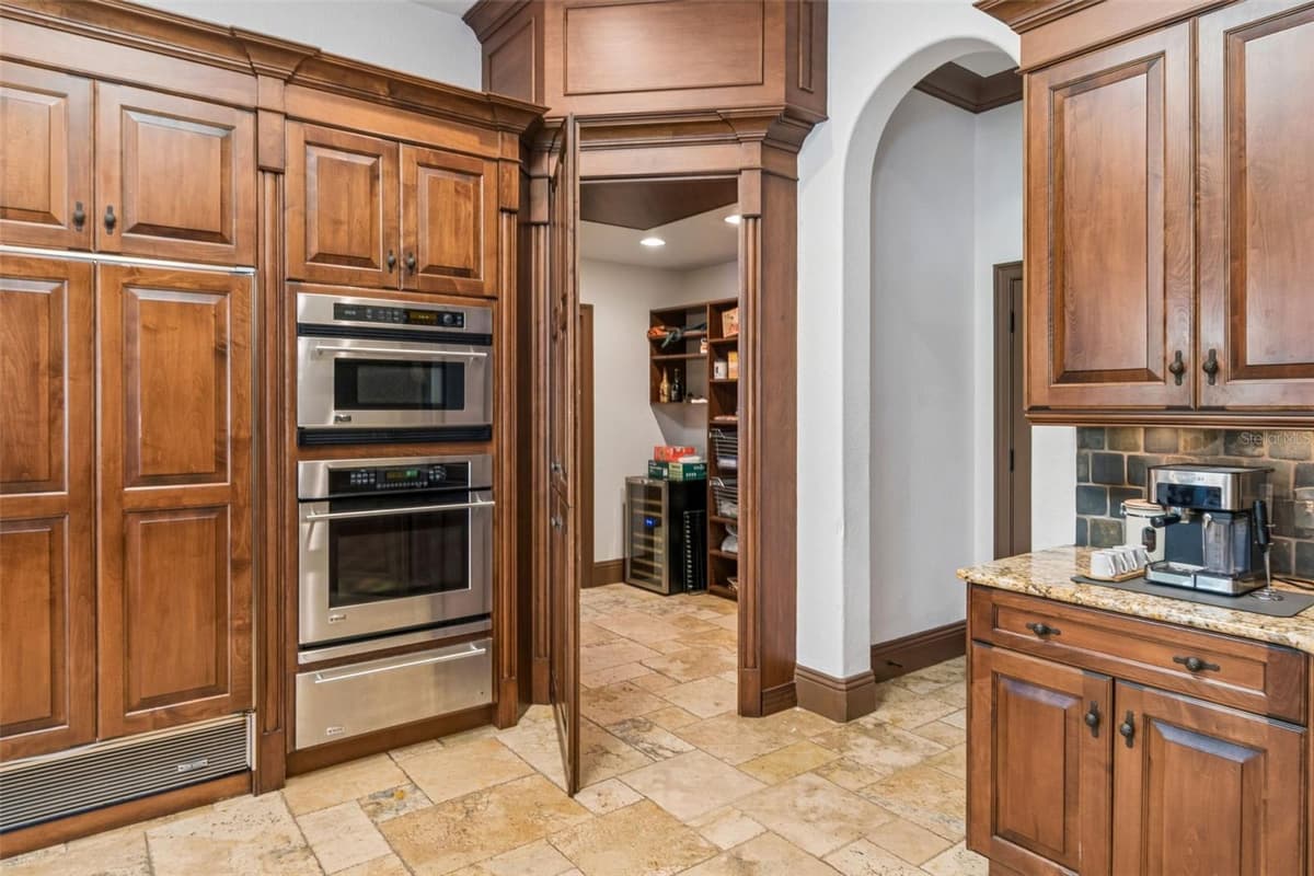13250 BELLARIA CIRCLE — photo 24 of 99