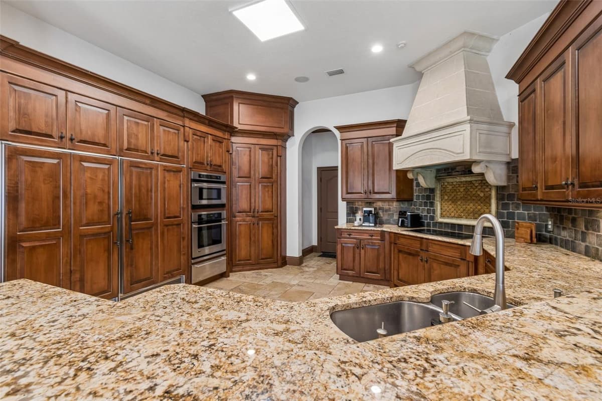 13250 BELLARIA CIRCLE — photo 18 of 99