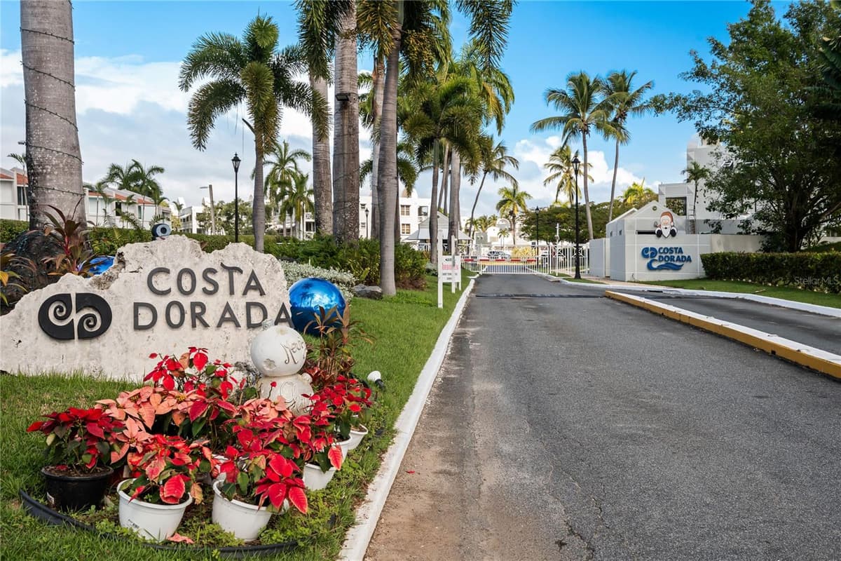 J1 COSTA DORADA — photo 17 of 17