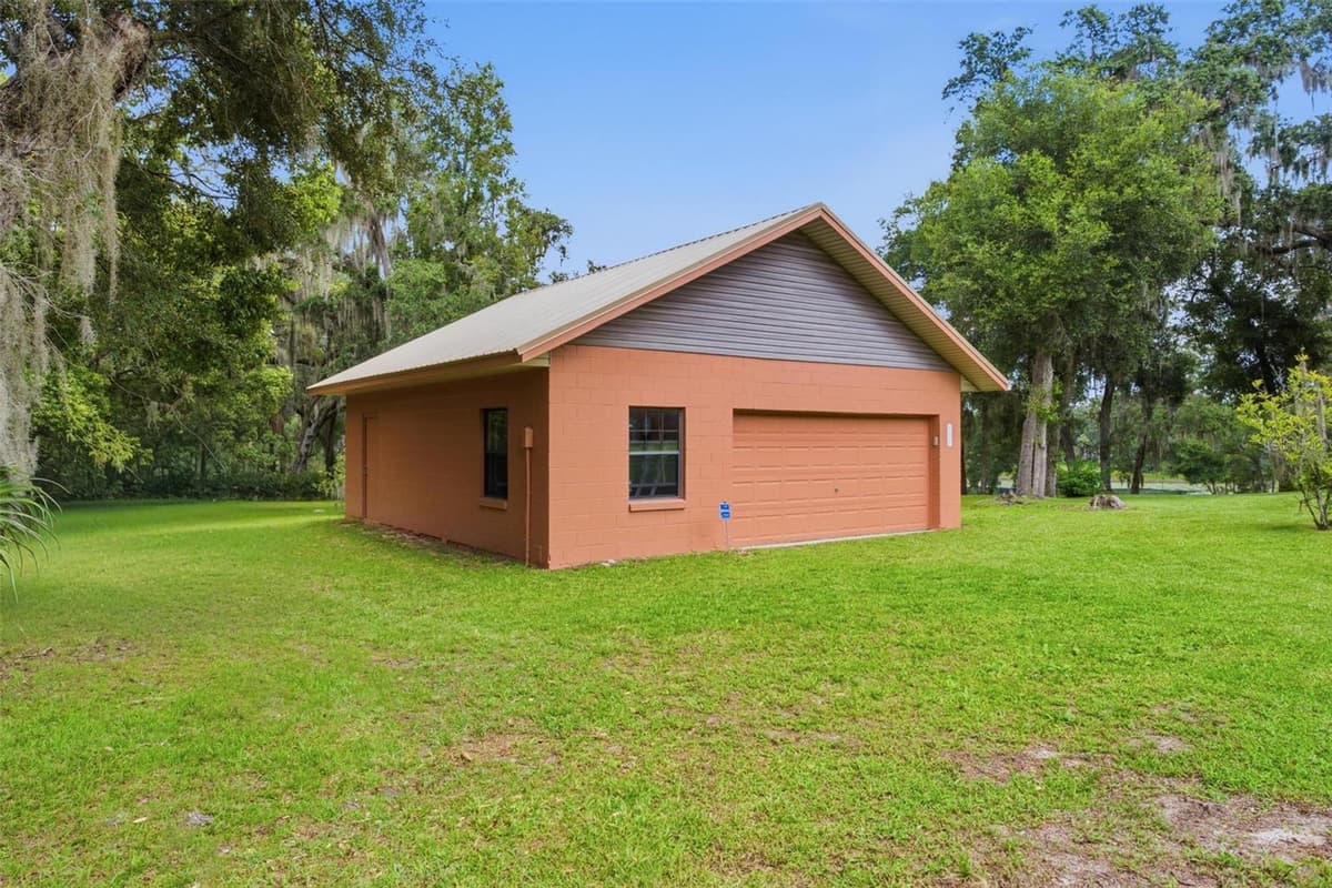38700 LAKEVIEW DRIVE — photo 4 of 63