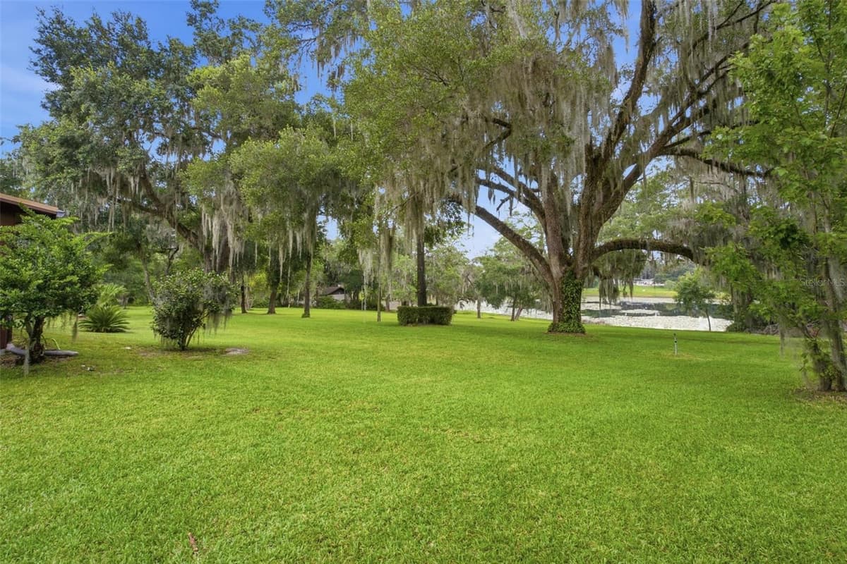 38700 LAKEVIEW DRIVE — photo 10 of 63
