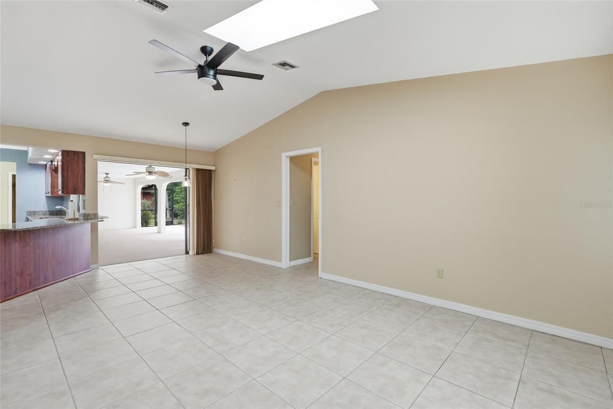 2431 MAURITANIA ROAD — photo 19 of 56