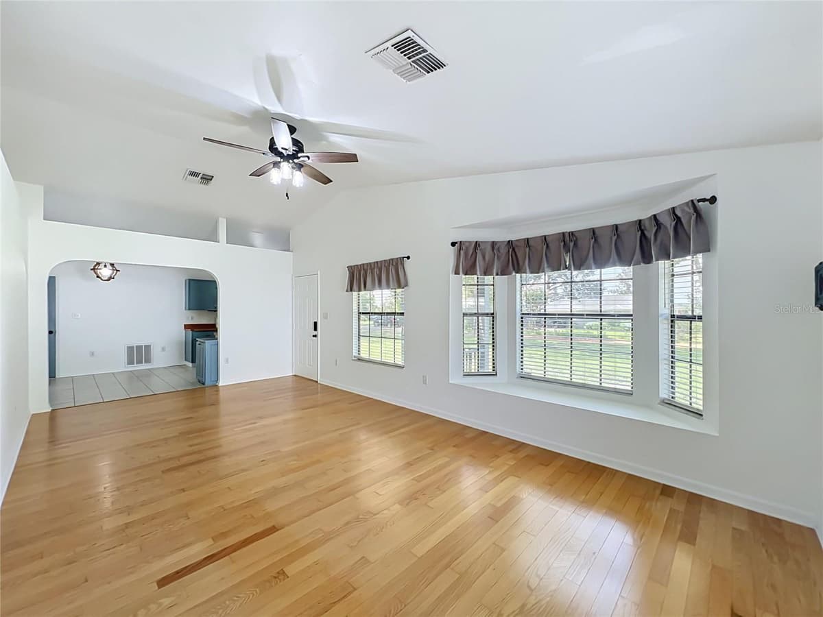 25121 ALGONQUIN AVENUE — photo 9 of 64
