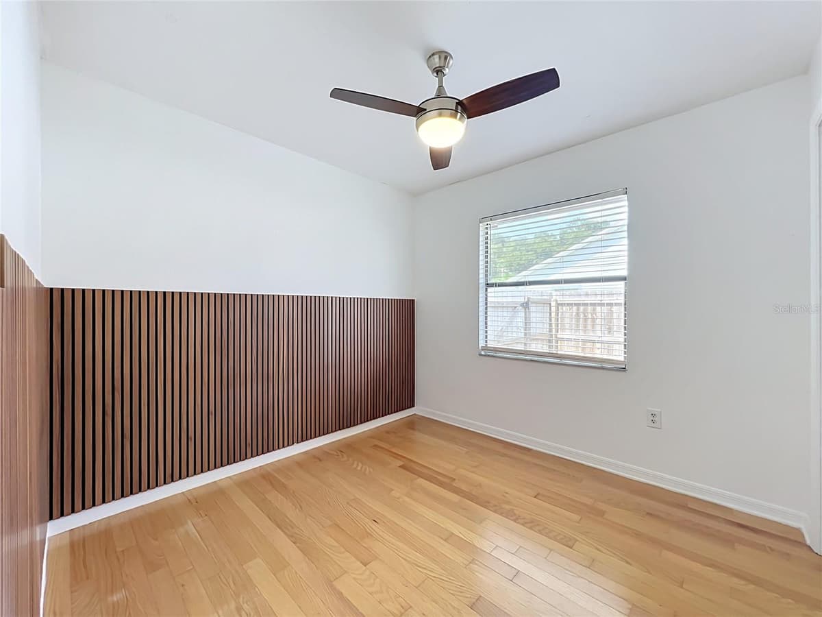 25121 ALGONQUIN AVENUE — photo 38 of 64