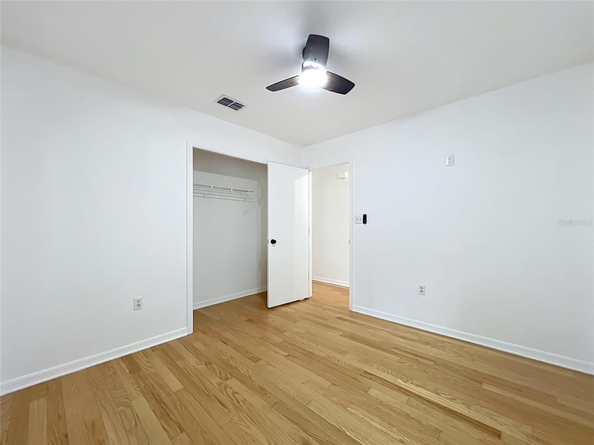 25121 ALGONQUIN AVENUE — photo 36 of 64