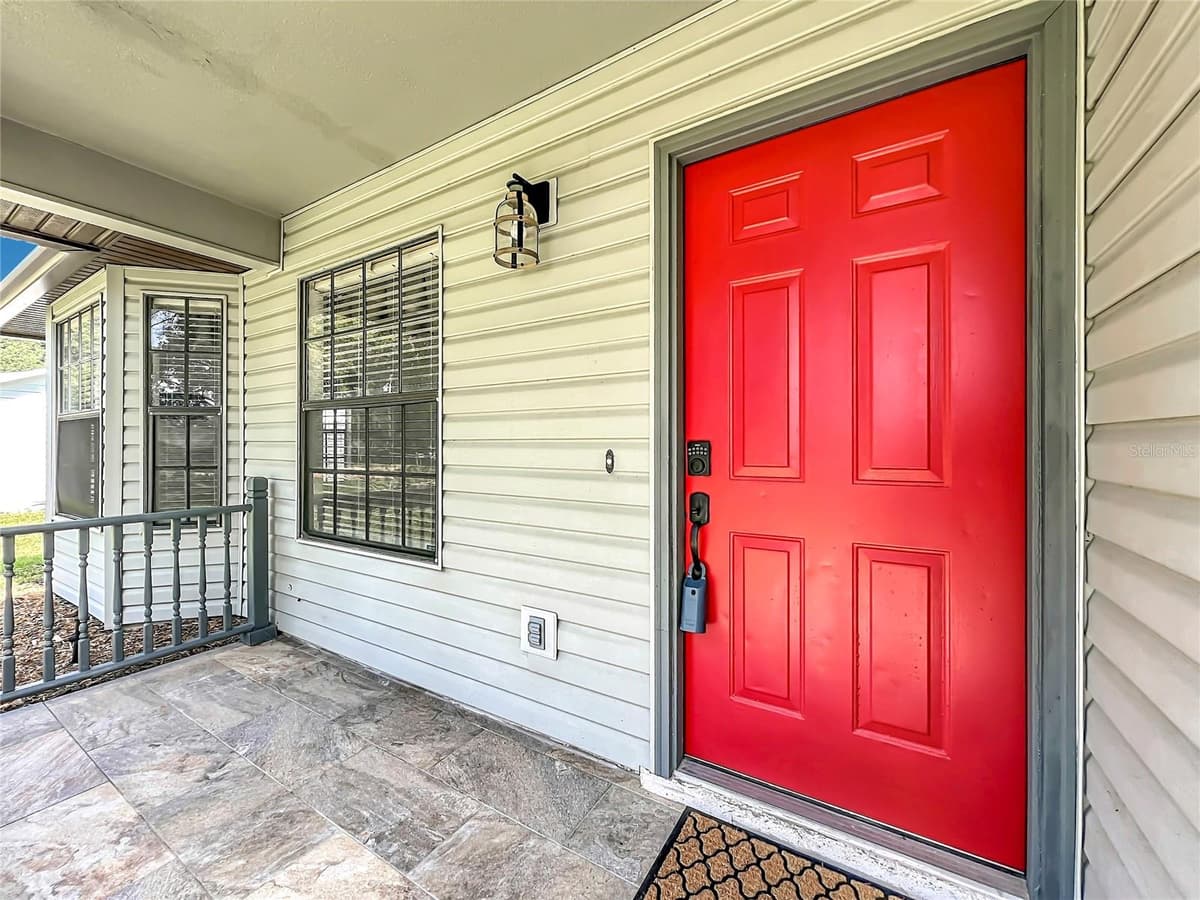 25121 ALGONQUIN AVENUE — photo 5 of 64