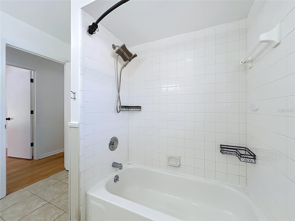 25121 ALGONQUIN AVENUE — photo 44 of 64