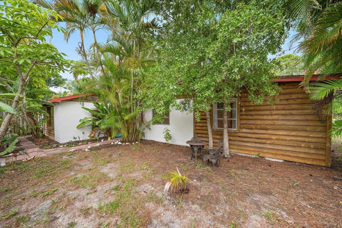 4102 ROYAL PALM AVENUE — photo 3 of 46