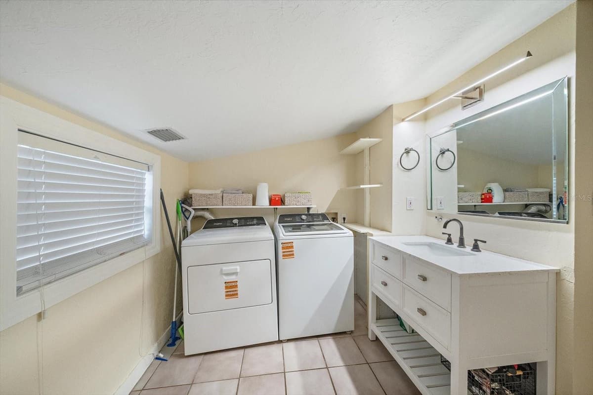 4102 ROYAL PALM AVENUE — photo 21 of 46