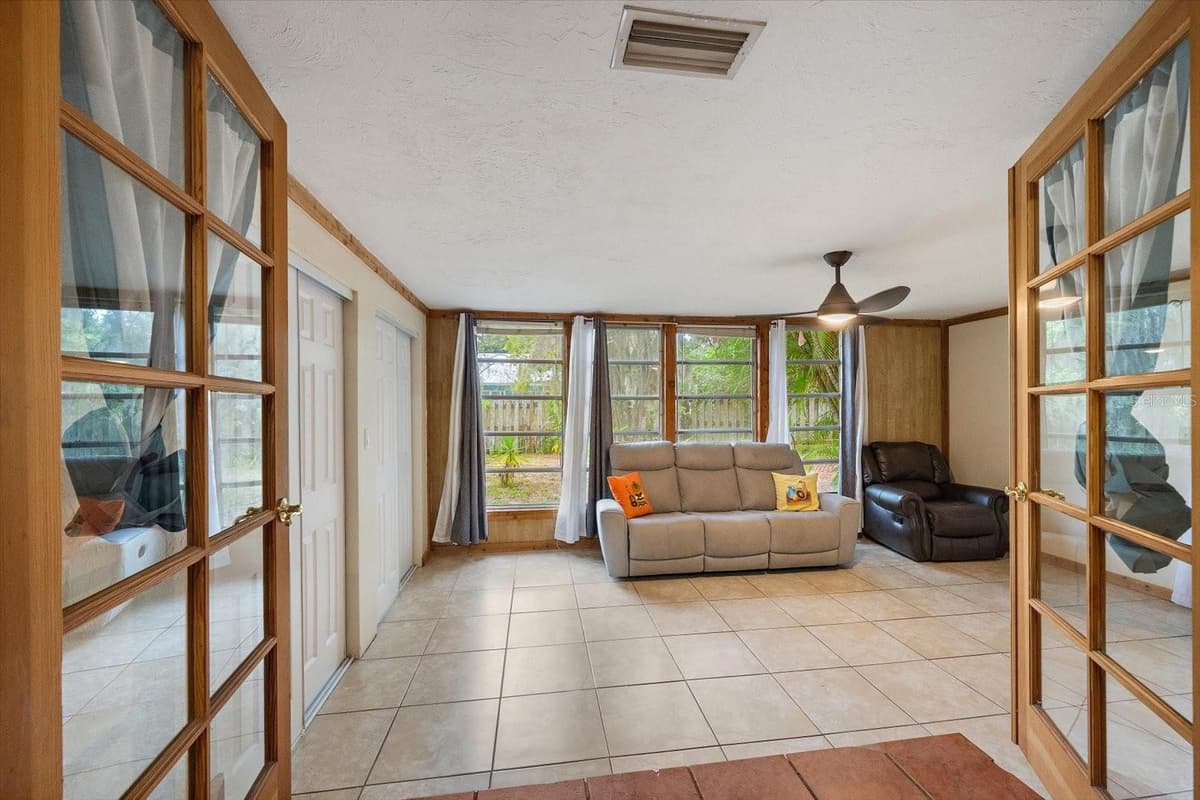 4102 ROYAL PALM AVENUE — photo 13 of 46