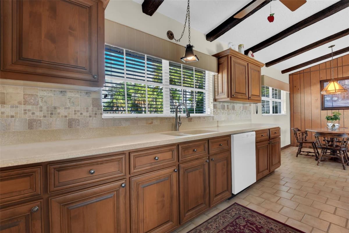 4589 COLLEEN STREET — photo 15 of 50