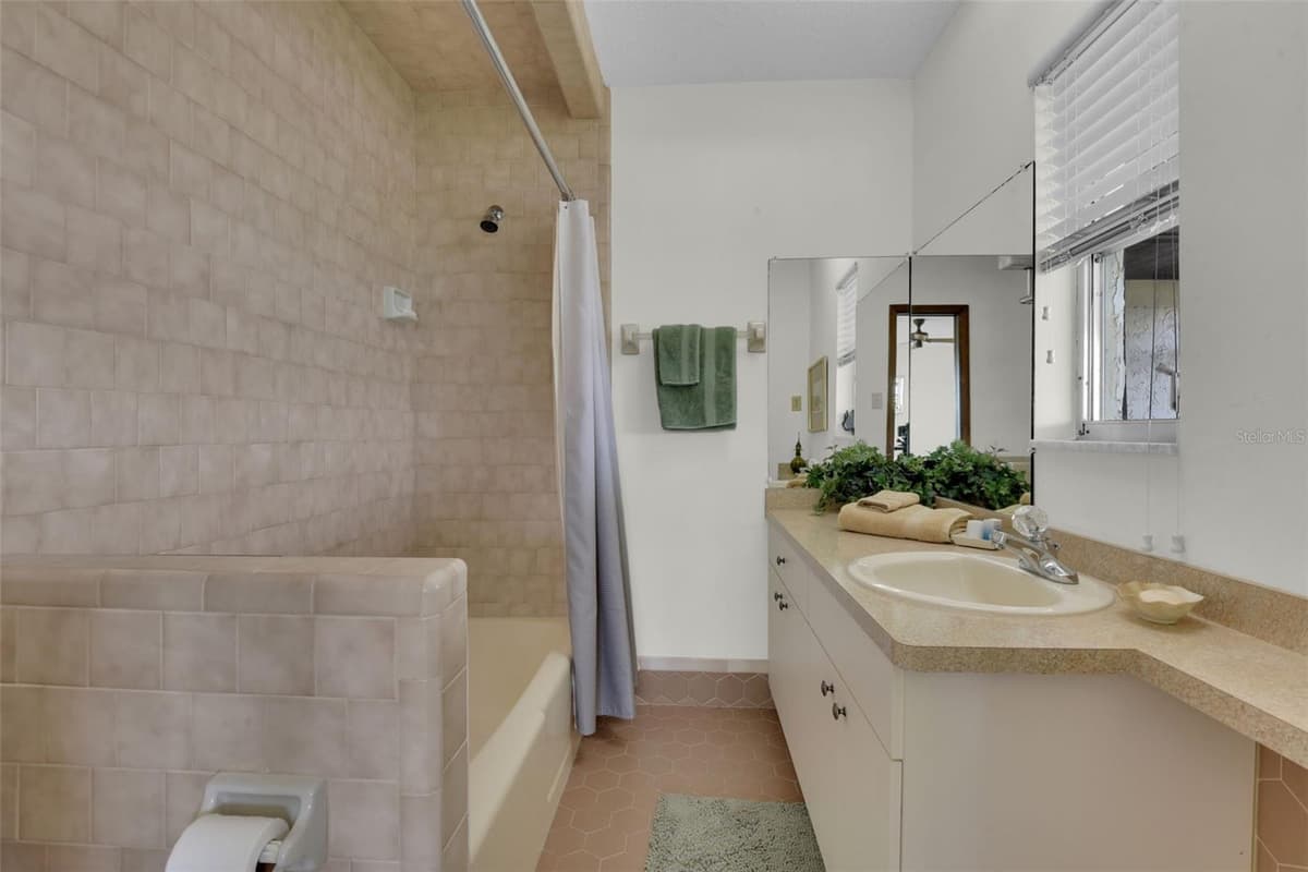 4589 COLLEEN STREET — photo 29 of 50