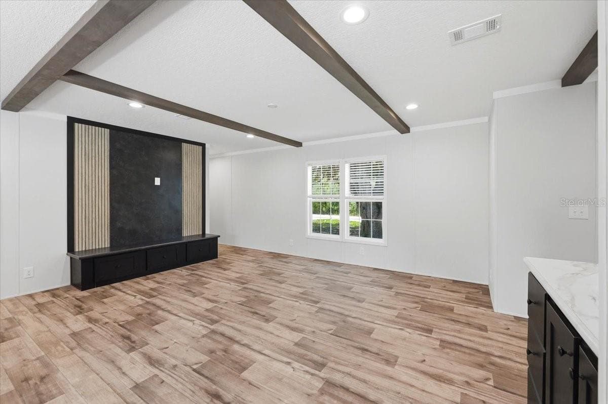 36625 CORD STREET — photo 18 of 60