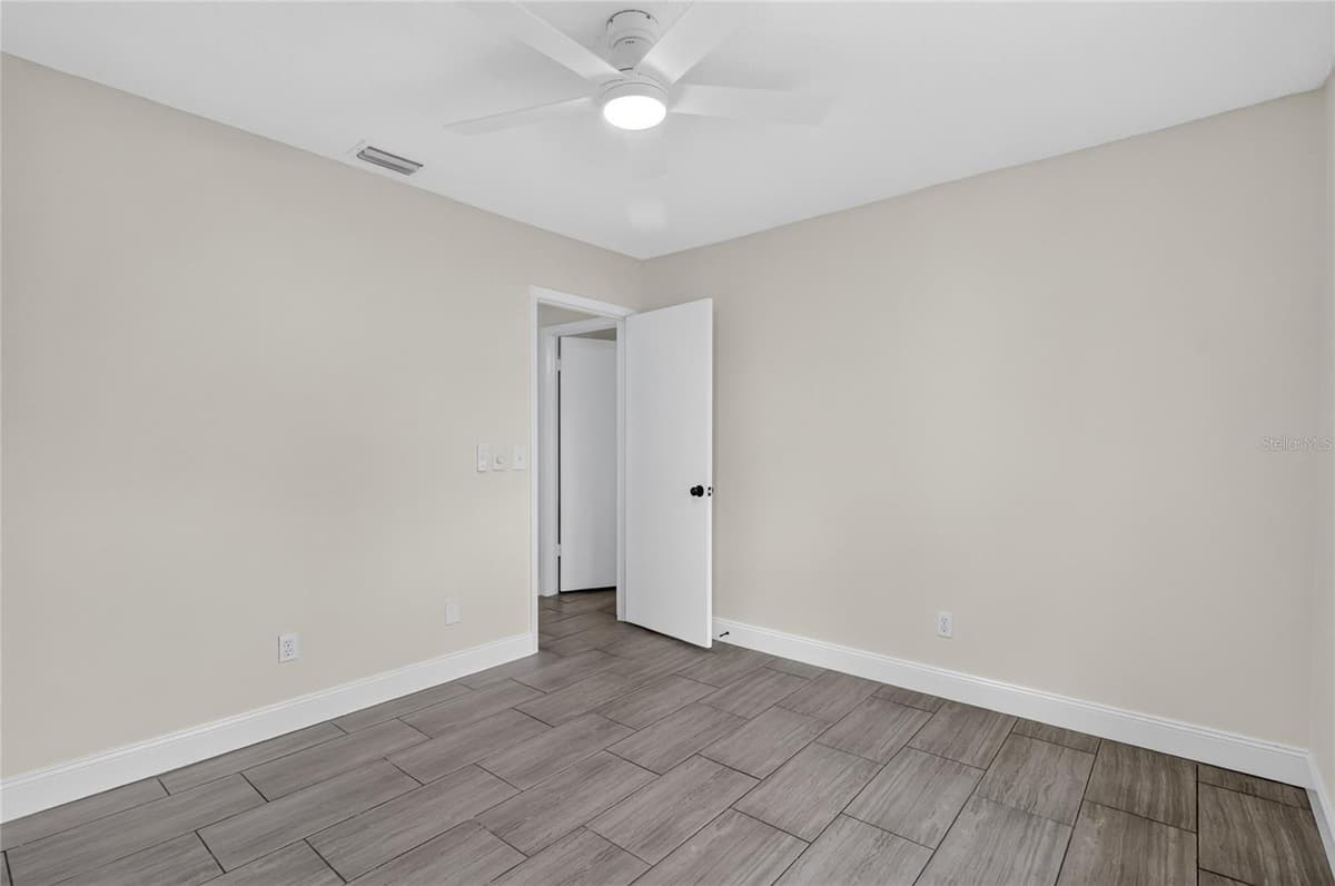 724 ISLETON DRIVE — photo 46 of 61