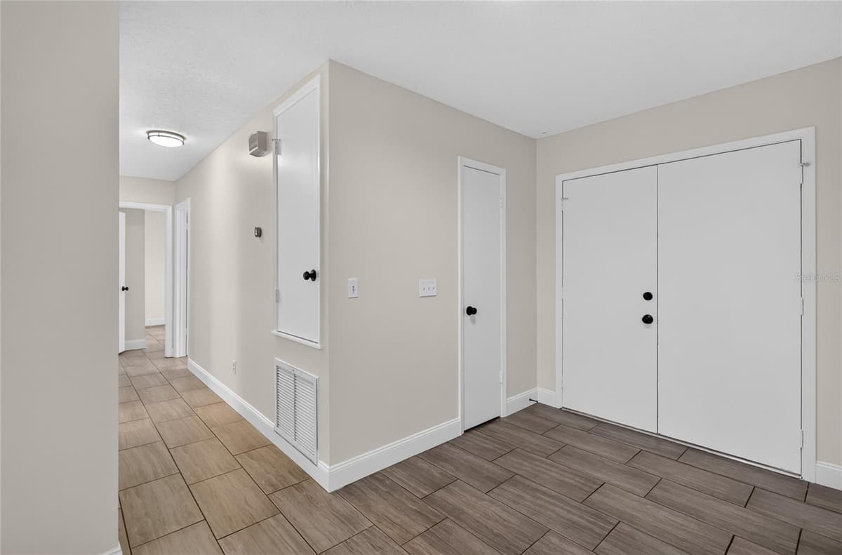 724 ISLETON DRIVE — photo 36 of 61