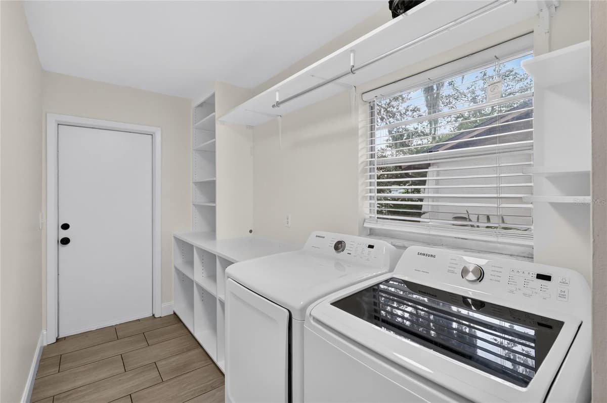 724 ISLETON DRIVE — photo 31 of 61