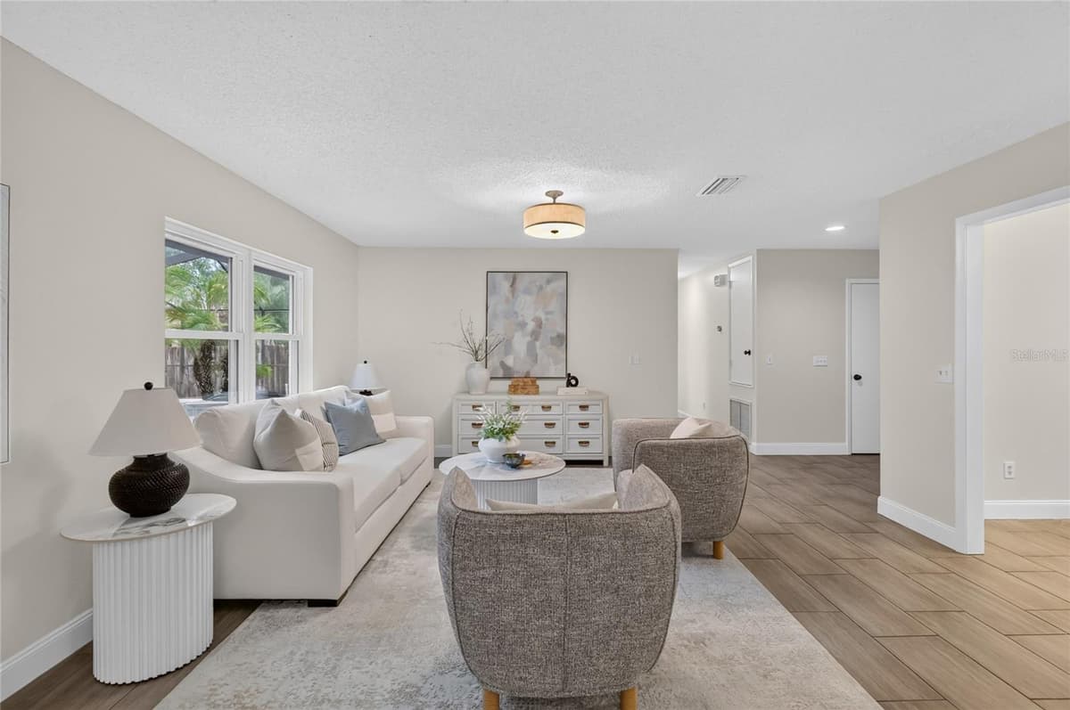 724 ISLETON DRIVE — photo 9 of 61