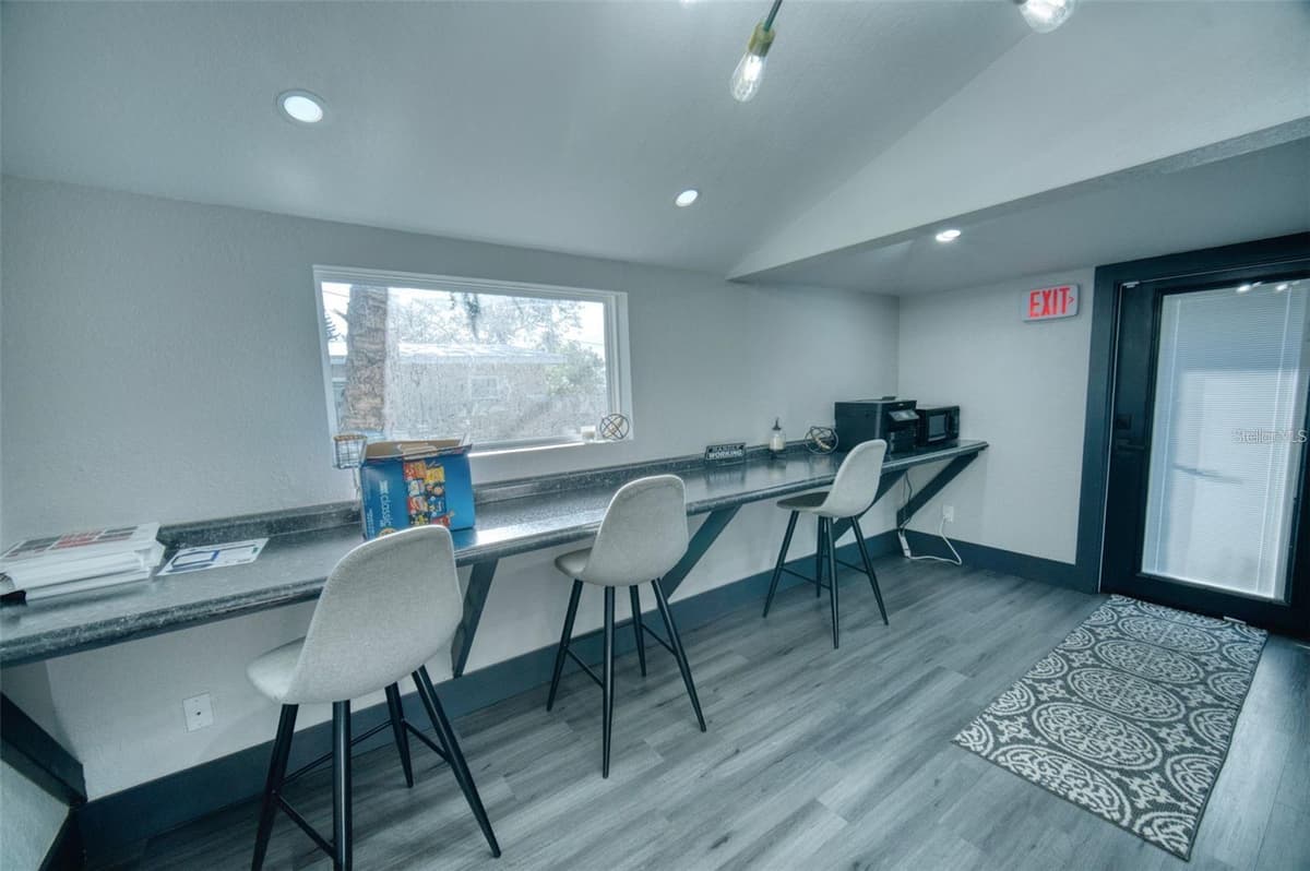 141 AVENUE E — photo 5 of 9