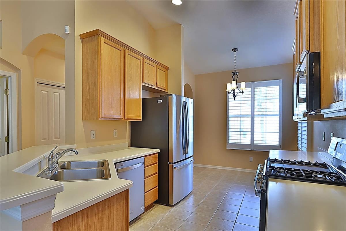 31007 PROUT COURT — photo 11 of 24