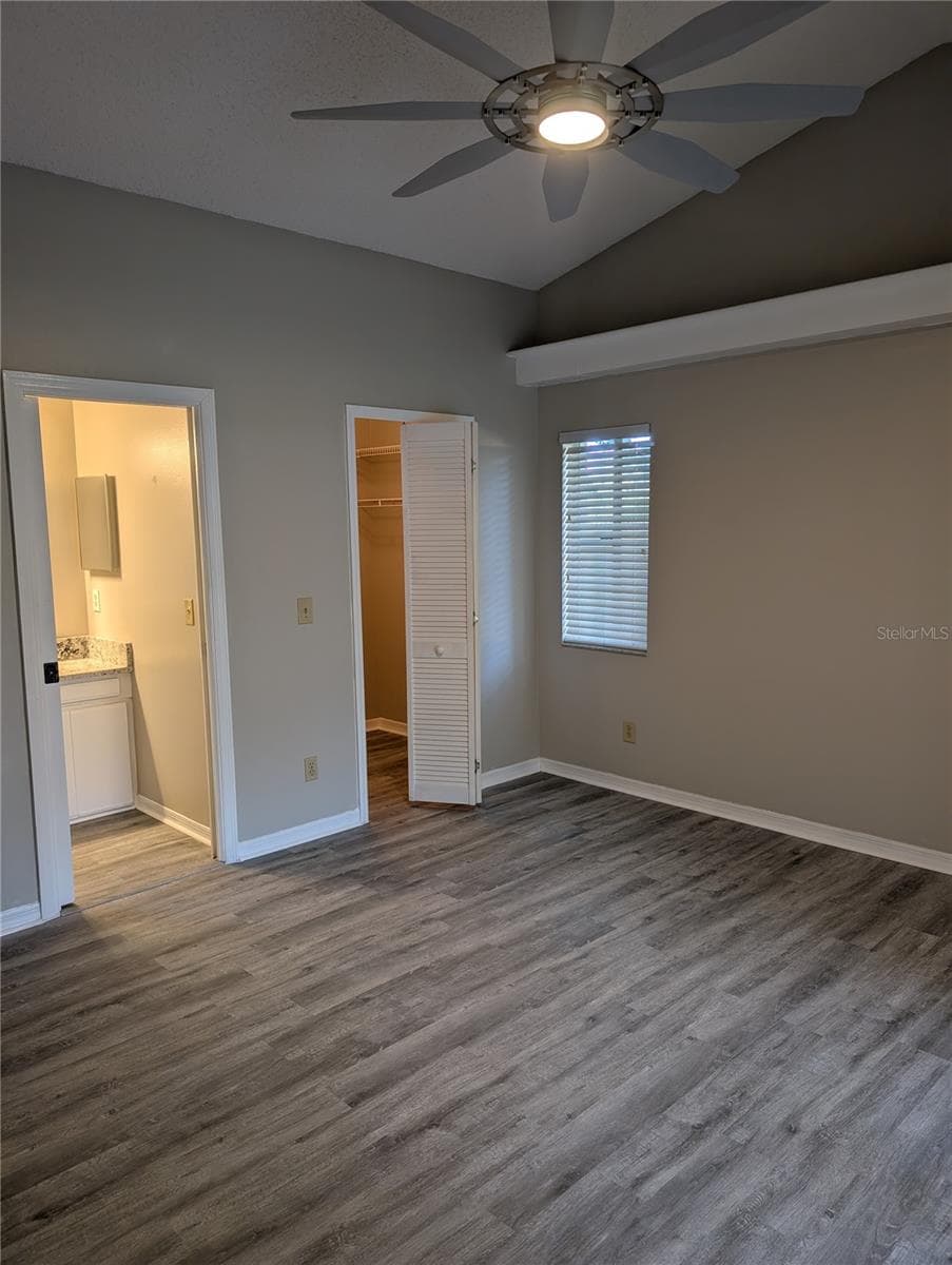 4205 BARRET AVENUE — photo 17 of 25