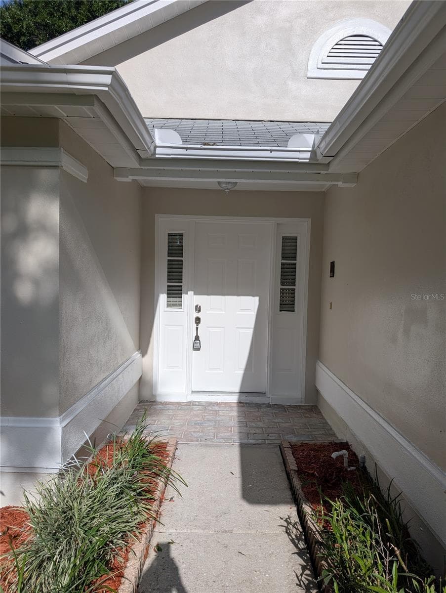 4205 BARRET AVENUE — photo 2 of 25