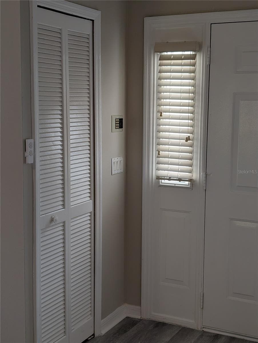 4205 BARRET AVENUE — photo 5 of 25