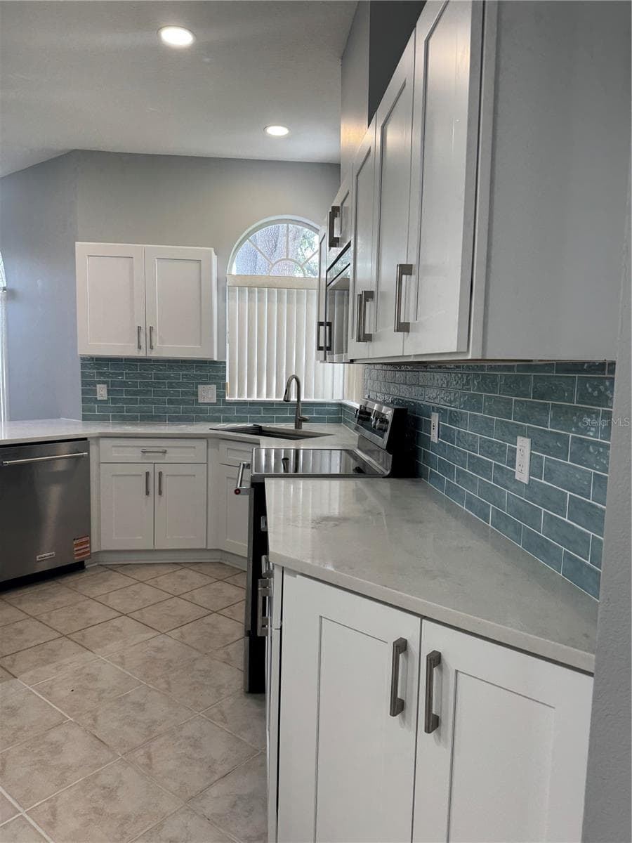 5754 PARKVIEW LAKE DRIVE — photo 32 of 48