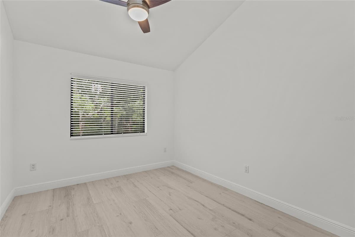 1508 PELICAN COVE ROAD — photo 23 of 38