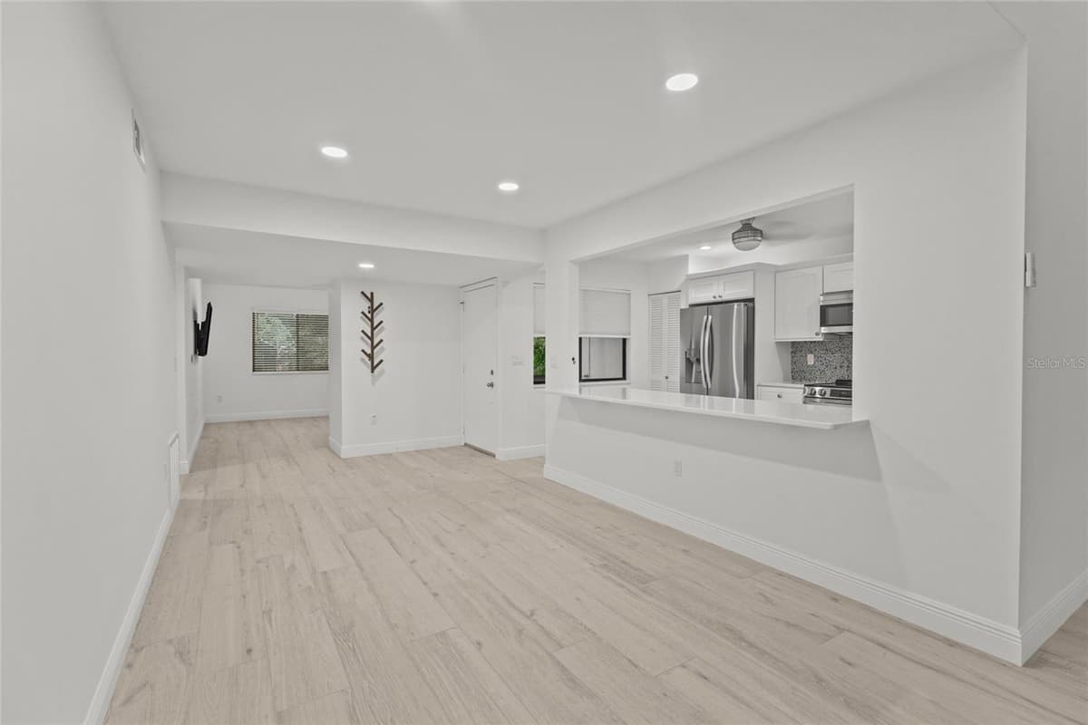 1508 PELICAN COVE ROAD — photo 11 of 38