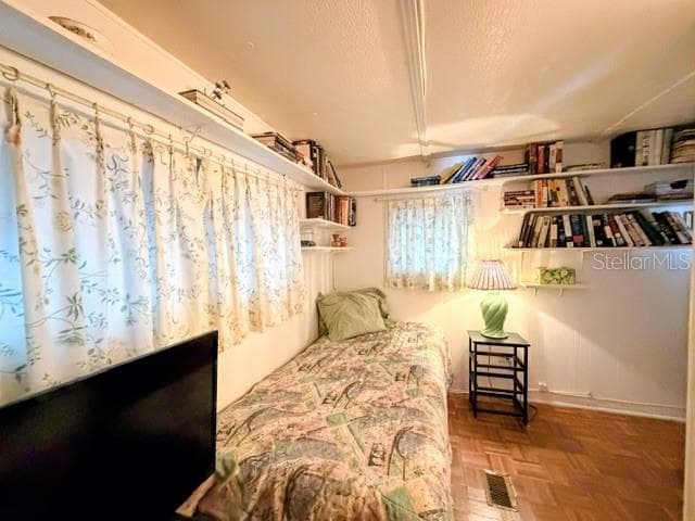 857 GREEN CIRCLE — photo 12 of 26