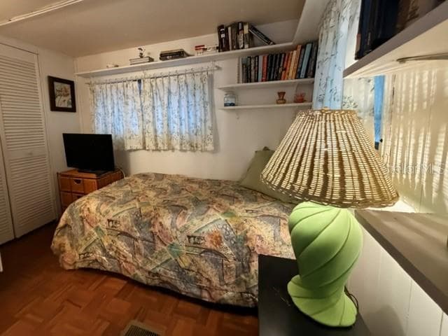 857 GREEN CIRCLE — photo 10 of 26