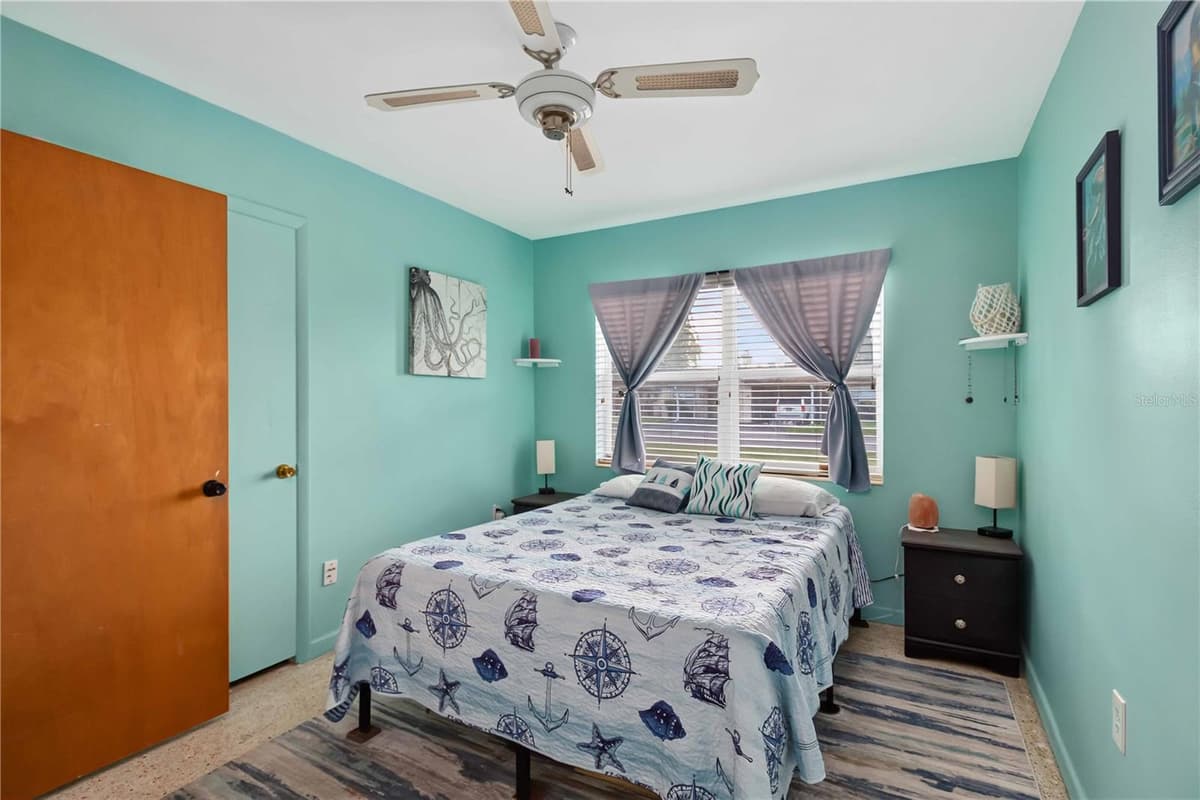 4704 PARK ACRES DRIVE — photo 17 of 44