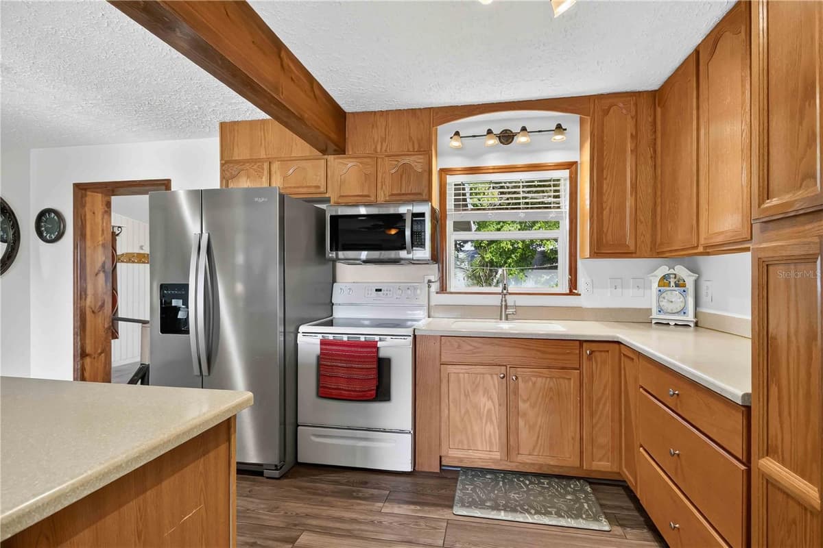 4704 PARK ACRES DRIVE — photo 7 of 44