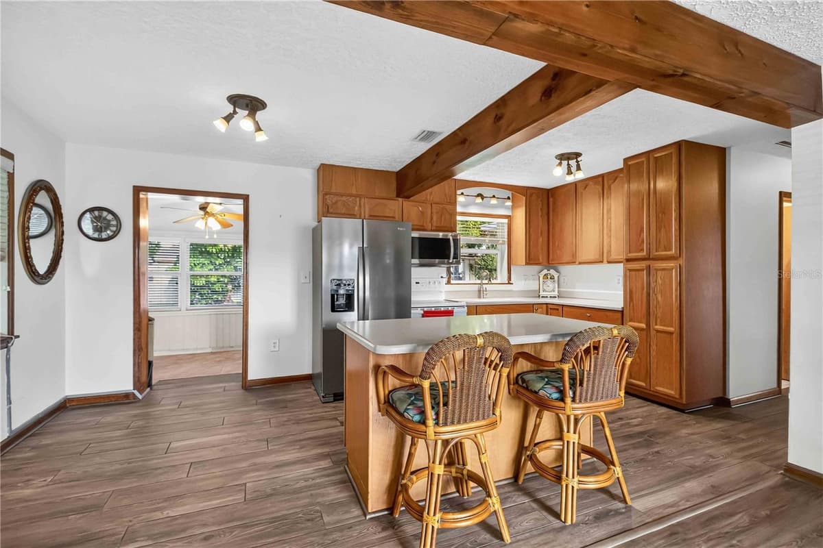 4704 PARK ACRES DRIVE — photo 11 of 44