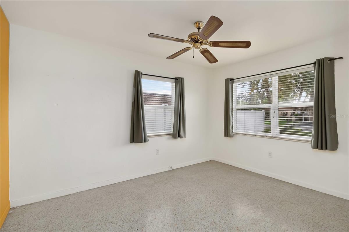 4704 PARK ACRES DRIVE — photo 18 of 44