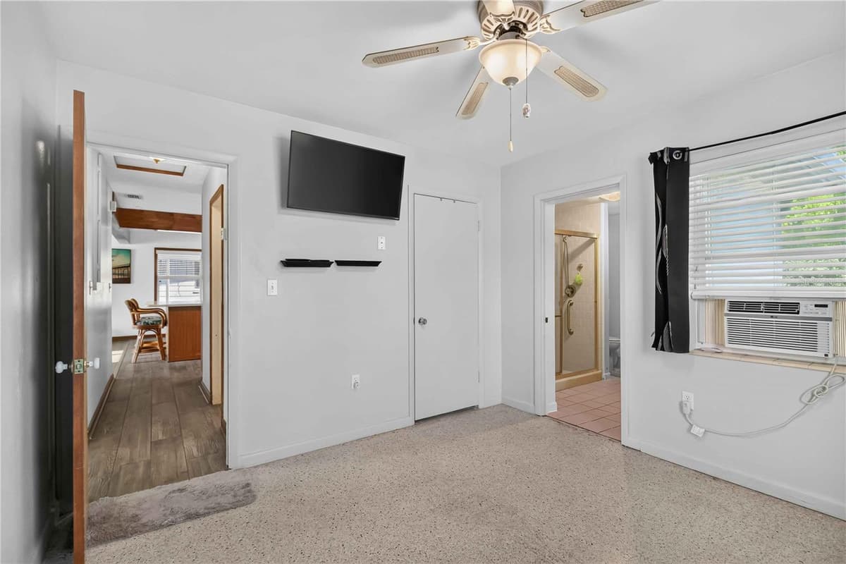4704 PARK ACRES DRIVE — photo 24 of 44