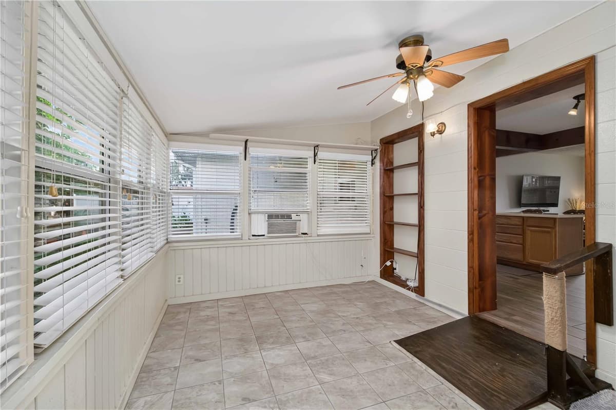 4704 PARK ACRES DRIVE — photo 14 of 44