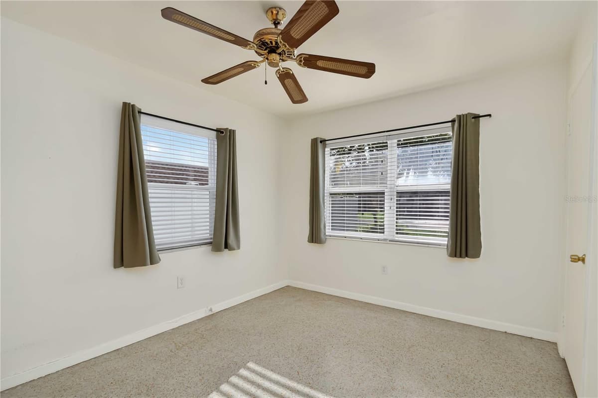 4704 PARK ACRES DRIVE — photo 22 of 44