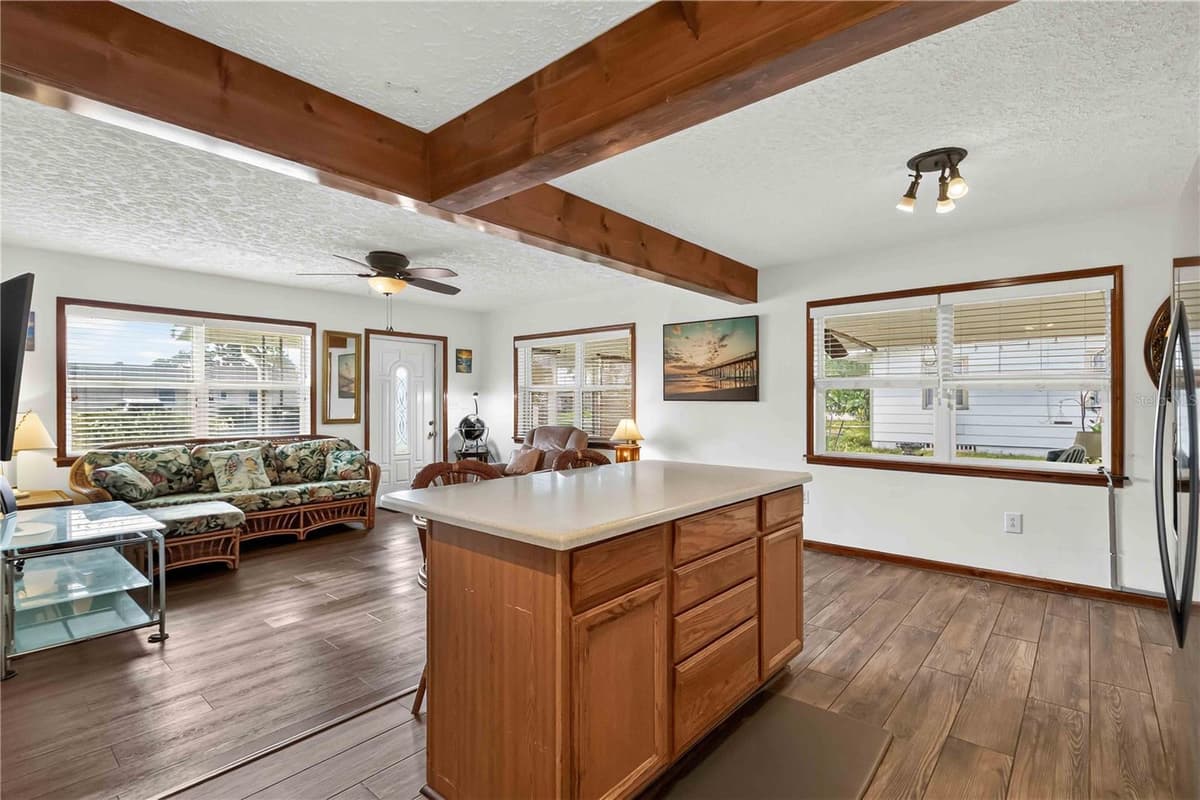 4704 PARK ACRES DRIVE — photo 6 of 44
