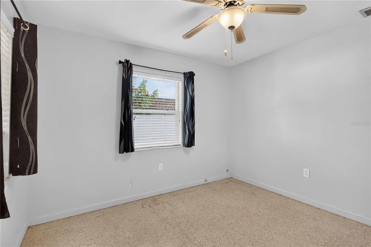 4704 PARK ACRES DRIVE — photo 26 of 44