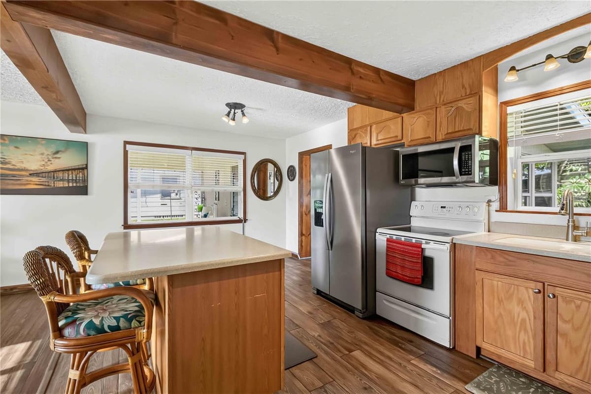 4704 PARK ACRES DRIVE — photo 5 of 44
