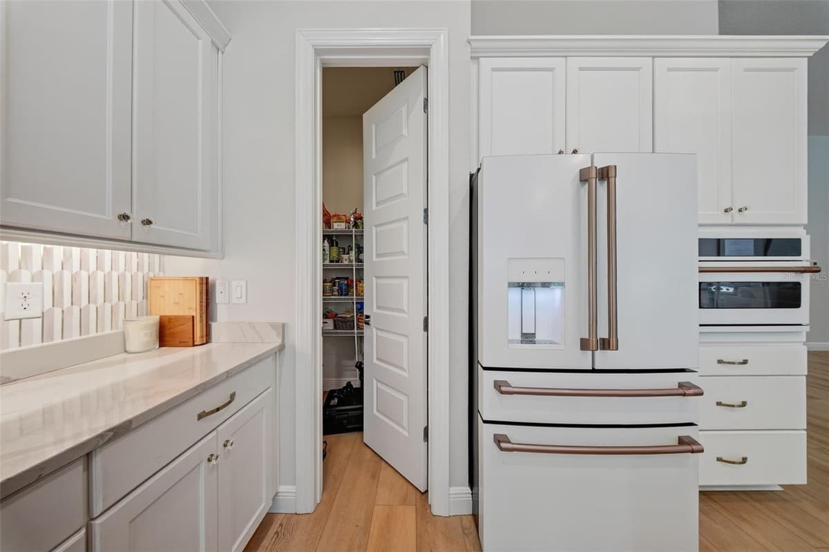2304 CLEMENT ROAD — photo 19 of 85