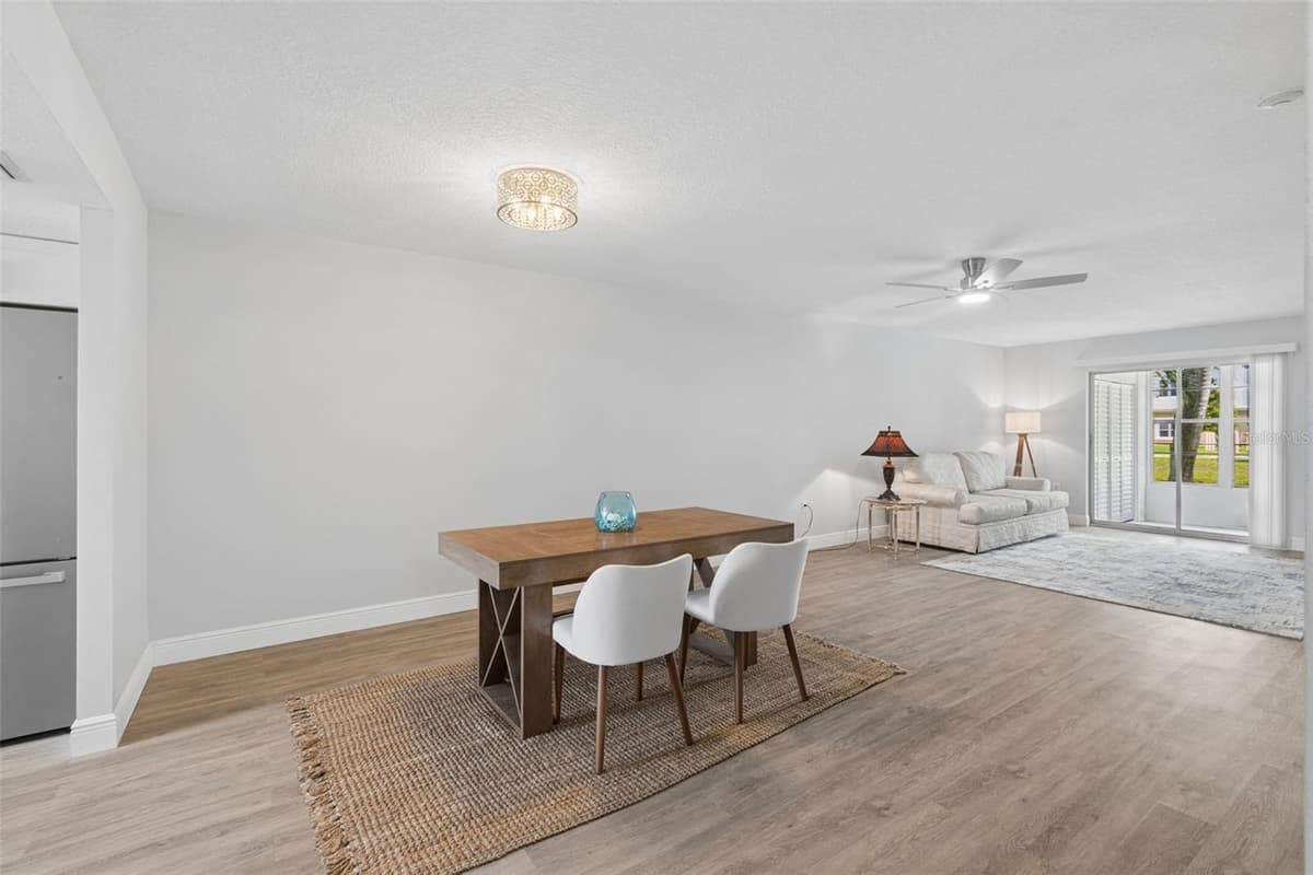 3074 LAKE BAYSHORE DR — photo 6 of 29