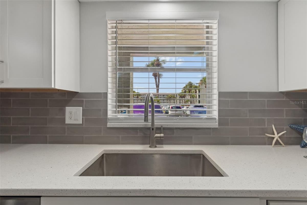 3074 LAKE BAYSHORE DR — photo 11 of 29