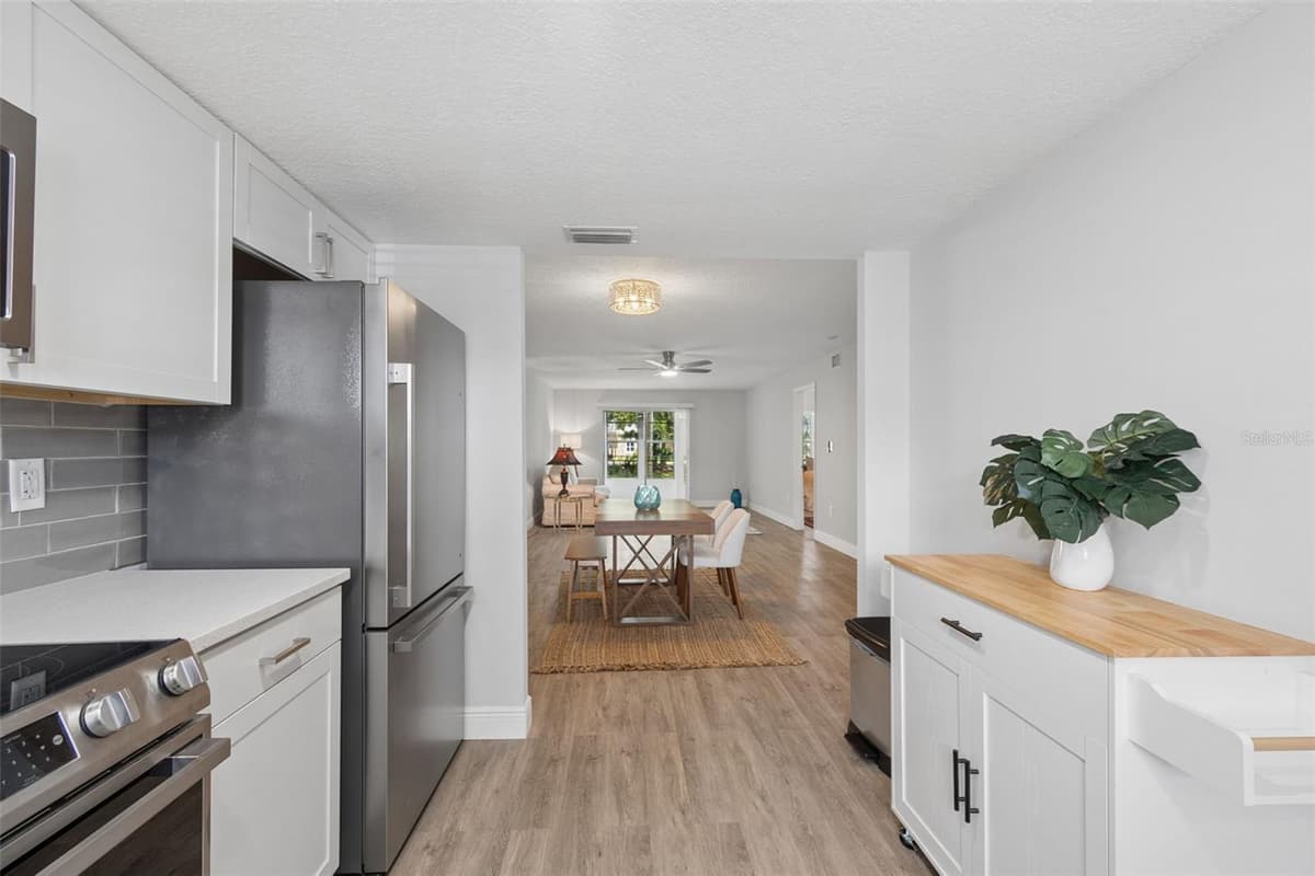 3074 LAKE BAYSHORE DR — photo 12 of 29