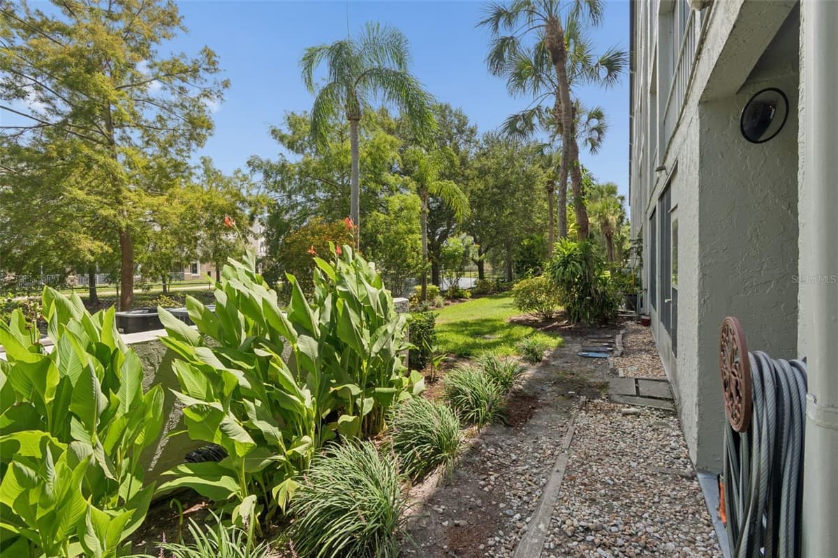 3074 LAKE BAYSHORE DR — photo 23 of 29