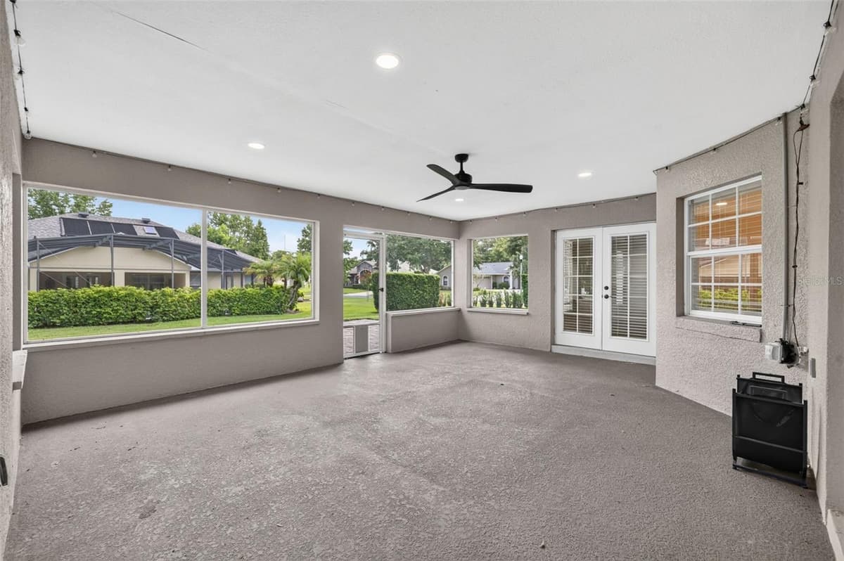 4911 RAYLENE WAY — photo 36 of 52