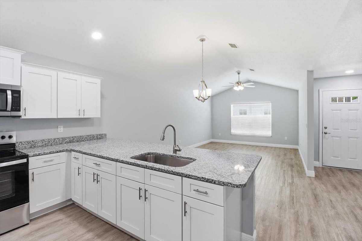 9143/9141 TRAVIS DRIVE — photo 15 of 38
