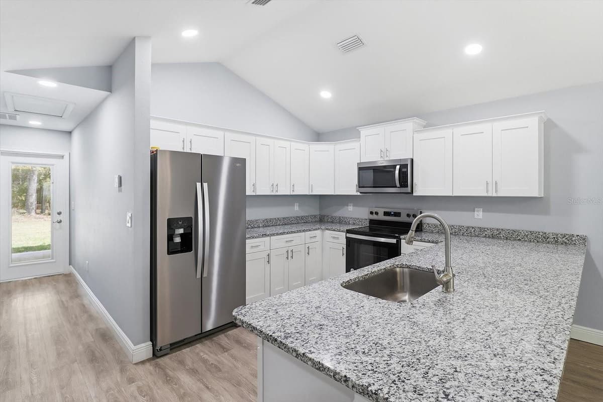 9143/9141 TRAVIS DRIVE — photo 12 of 38